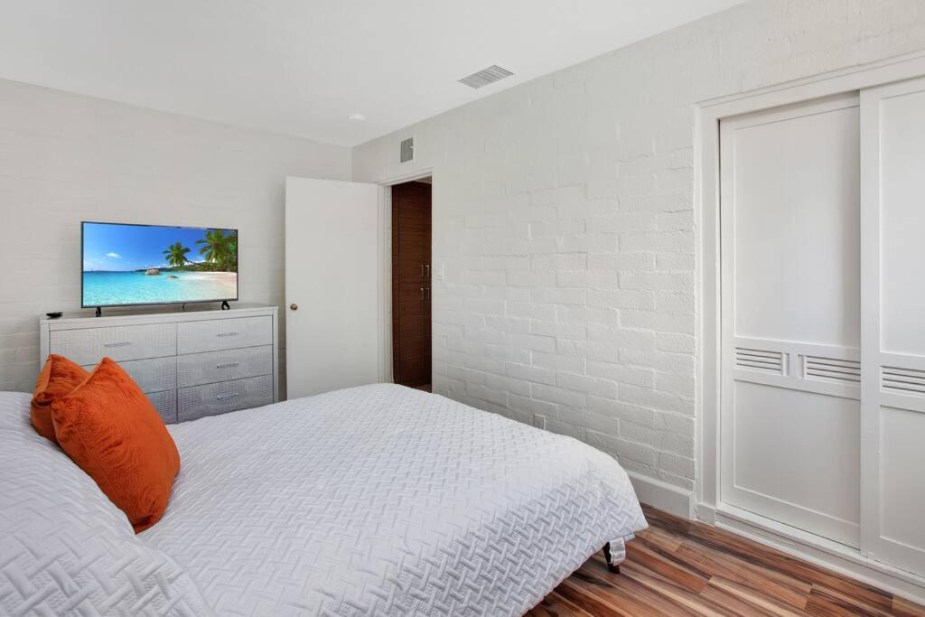 Close To Downtown Ps - Hike, Bike, Swim, Relax بالم سبرينغس المظهر الخارجي الصورة